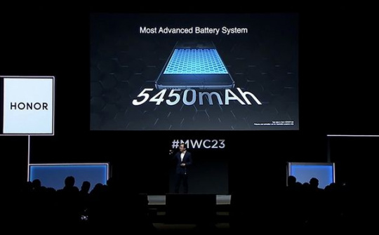 Honor giới thiệu công nghệ pin silicon-carbon đầu tiên trên thế giới