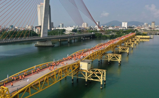 Gần 10.000 người tham dự chuỗi hoạt động vì cộng đồng của FPT