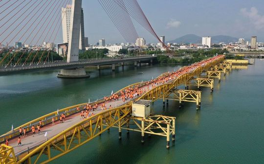 Gần 10.000 người tham dự chuỗi hoạt động vì cộng đồng của FPT