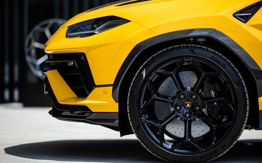 Cận cảnh siêu xe Lamborghini Urus Performante giá khởi điểm 16,5 tỷ đồng tại Việt Nam