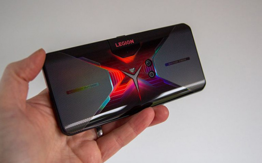 Lenovo ngừng kinh doanh dòng smartphone chơi game Legion