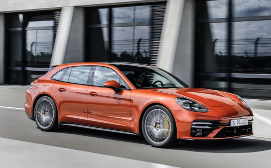 Porsche Panamera bị triệu hồi tại Việt Nam vì hệ thống sưởi khoang lái