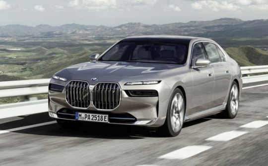 Ô tô điện BMW i7 lộ diện tại Việt Nam