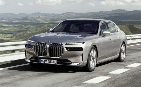 Ô tô điện BMW i7 lộ diện tại Việt Nam