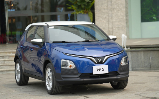 Xe điện giá rẻ nhất của VinFast VF 5 đến tay khách hàng