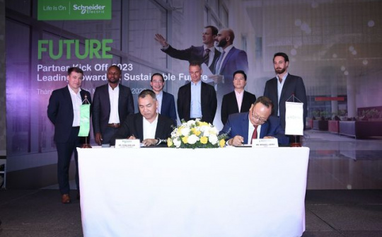 Schneider Electric hợp tác ACCV giảm phát thải carbon tại các tòa nhà