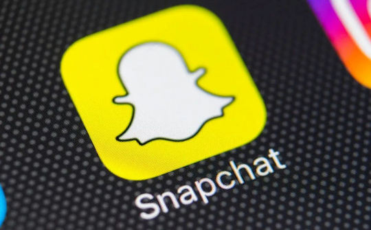 Snapchat mở quyền truy cập chatbot tùy biến My AI cho người dùng