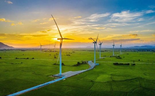 Năng lượng tái tạo được dự đoán sẽ vượt qua than đá vào năm 2027