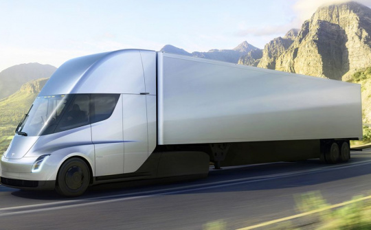 Tesla triệu hồi xe tải điện Semi vì lỗi phanh khẩn cấp