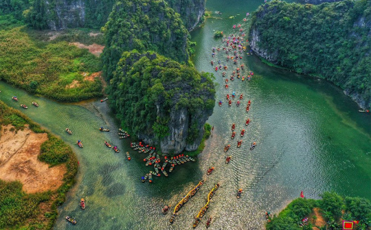 Ninh Bình là điểm du lịch "vừa túi tiền nhất Việt Nam" dịp này