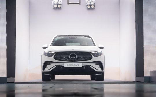 Mercedes-Benz GLC 2023 ra mắt thị trường Việt, giá bán từ 2,3 tỷ đồng