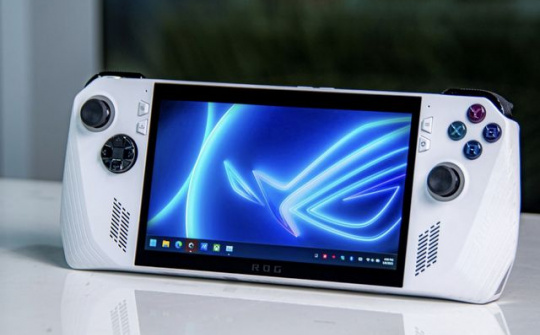Máy chơi game cầm tay ROG Ally lên kệ Việt Nam vào tháng 7/2023
