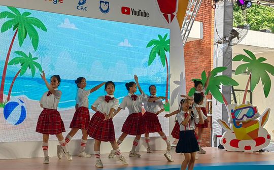 Cùng con xây dựng hệ miễn dịch số trên không gian mạng