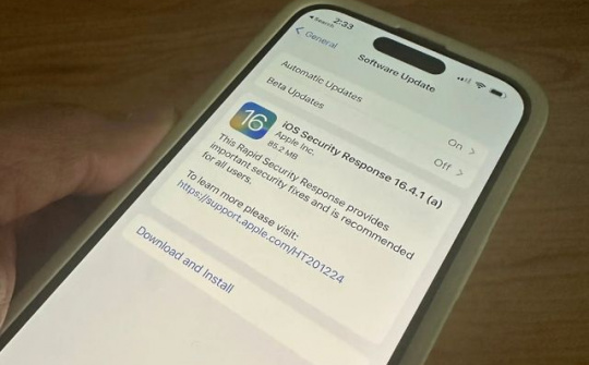 Apple tăng tốc cập nhật bảo mật cho iPhone, iPad và Mac