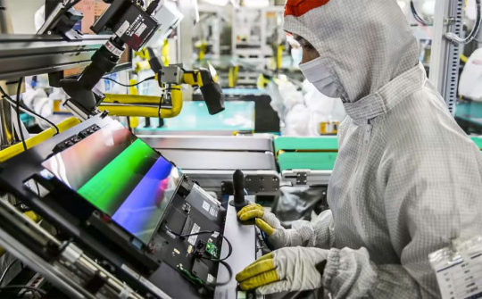 Samsung và LG Display "đặt cược" vào iPad và MacBook OLED