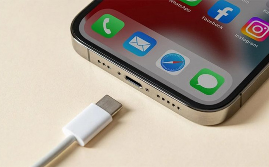 EU cảnh báo Apple không được làm chip độc quyền USB