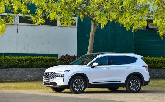 Doanh số xe Hyundai sụt giảm tháng thứ 3 liên tiếp