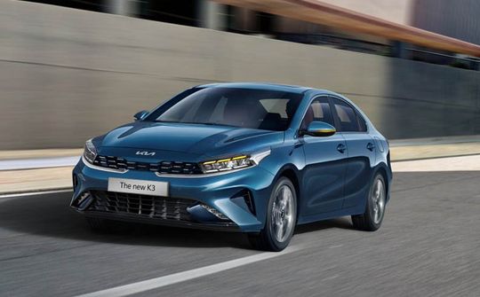 Giá bán Kia K3 tiếp tục giảm, quyết lấy lại ngôi vương