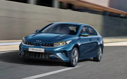 Giá bán Kia K3 tiếp tục giảm, quyết lấy lại ngôi vương