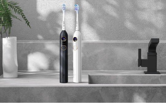 Ra mắt bàn chải điện sóng siêu âm usmile Y10