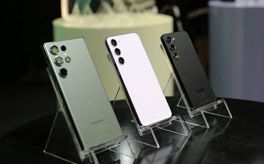 Galaxy S23 đã giúp Samsung vượt mặt Apple trong quý 1/2023
