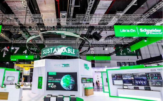 Schneider Electric cam kết phát triển năng lượng bền vững
