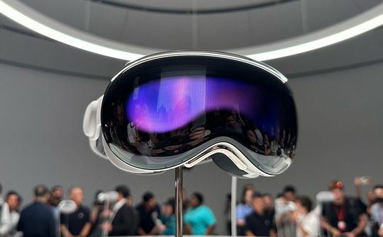 Các bác sĩ phẫu thuật sẽ được hưởng lợi từ công nghệ trên Vision Pro