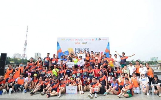 Press Marathon 2023: Các nhà báo chinh phục 21.6km để chúc mừng "Ngày của Nghề"