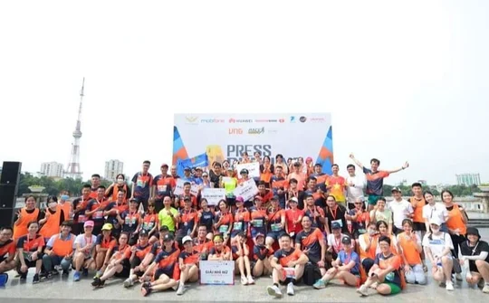 Press Marathon 2023: Các nhà báo chinh phục 21.6km để chúc mừng "Ngày của Nghề"