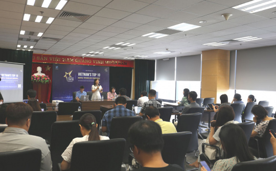 Phát động Chương trình TOP 10 Doanh nghiệp Công nghệ số xuất sắc Việt Nam 2023