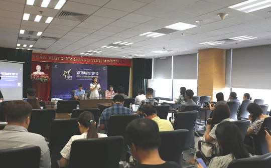 Phát động Chương trình TOP 10 Doanh nghiệp Công nghệ số xuất sắc Việt Nam 2023