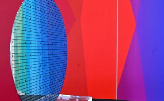 Tập đoàn JIC mua lại JSR nhằm củng cố chuỗi cung ứng chip