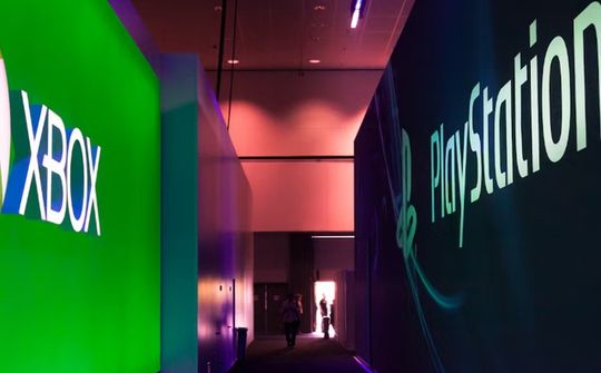 Microsoft sẵn sàng chi hàng tỉ USD để loại bỏ Sony
