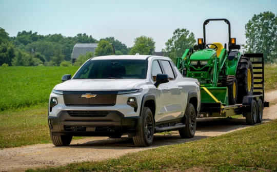 Nhiều hãng xe thất hứa với dự án ô tô điện giá rẻ vì sợ 'lỗ'