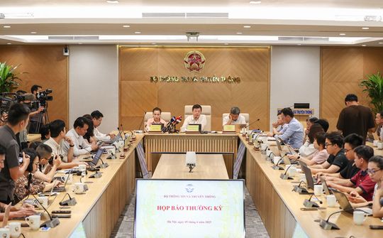 Bộ TT&TT ra mắt Trung tâm hỗ trợ chuyển đổi số báo chí