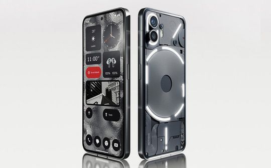 Nothing Phone 2 trình làng, giá từ 599 USD