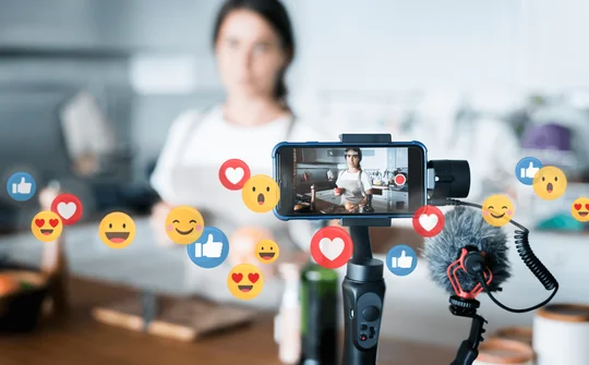 Livestream shopping đã phát triển thành thị trường 512 tỷ USD