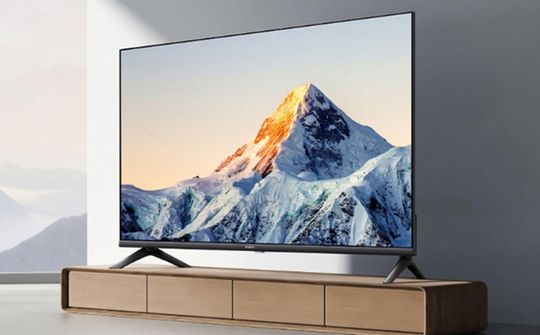 Xiaomi giới thiệu mẫu TV giá rẻ Mi TV EA32, giá khoảng 1,79 triệu đồng