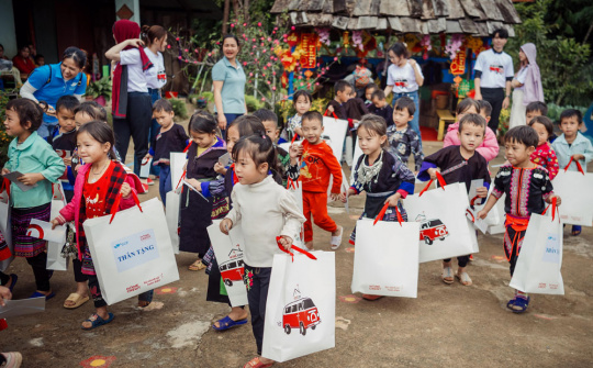 Home Credit tăng tốc chuyển đổi số, đạt tỉ lệ khách hàng mới lên đến 42%