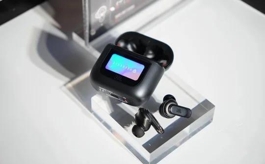 JBL ra mắt bộ đôi tai nghe Tour Pro 2 và Tour One M2