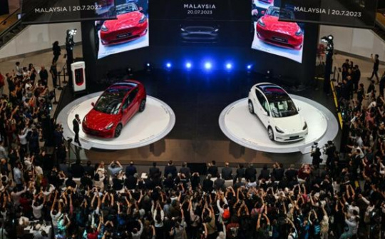 Tesla đầu tư vào Malaysia, hệ sinh thái xe điện Đông Nam Á “rung lắc”