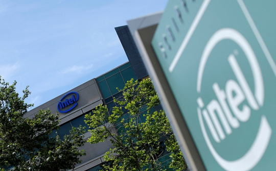 Intel tiếp tục sa thải lực lượng lao động