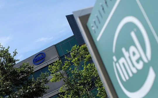 Intel tiếp tục sa thải lực lượng lao động