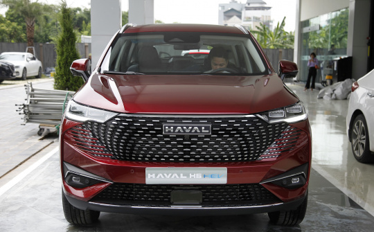 Xe Haval H6 Hybrid có mặt tại Việt Nam, giá bán 1,096 tỷ đồng