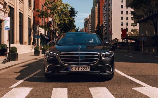 Mercedes-Benz giảm giá nhiều xe, cao nhất lên tới hơn 500 triệu đồng