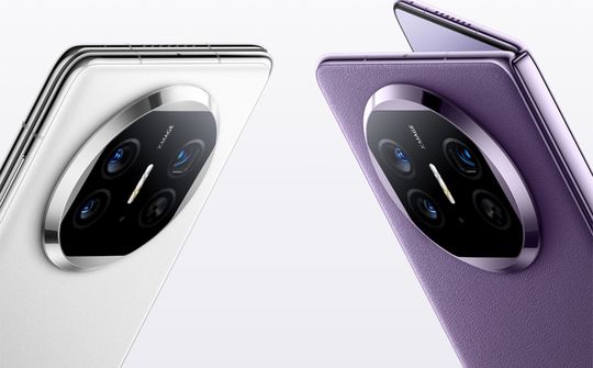 Smartphone màn hình gập Huawei Mate X5 ra mắt
