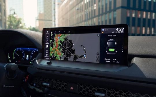 Zoom, WebEx và Chrome được cài sẵn trong Android Auto