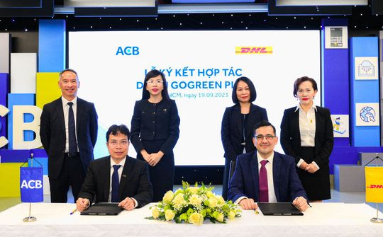 ACB hợp tác với DHL Express chung tay cắt giảm khí thải carbon