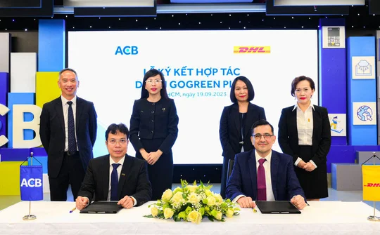 ACB hợp tác với DHL Express chung tay cắt giảm khí thải carbon