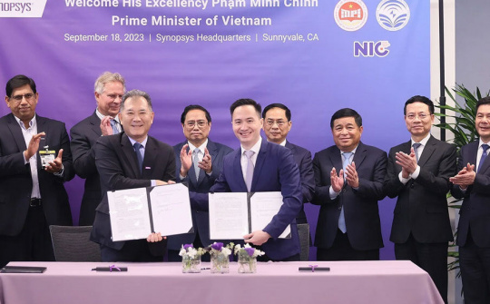 Tập đoàn chip Synopsys hỗ trợ Việt Nam phát triển ngành công nghiệp bán dẫn